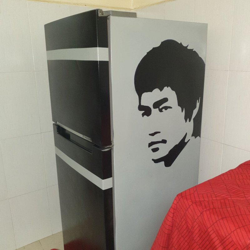 MUST SELL TODAY....................Rare fridge with Bruce Lee artwork.